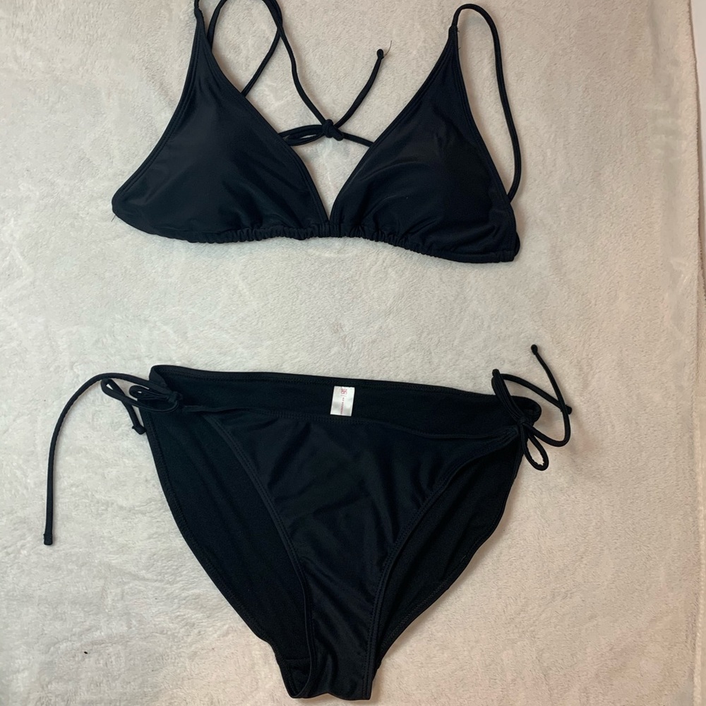 NWOT Two-piece black bikini